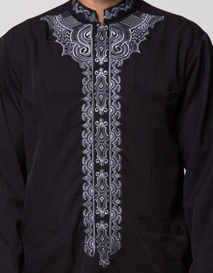 Arjuna Weda Koko Jasko Symmetrical