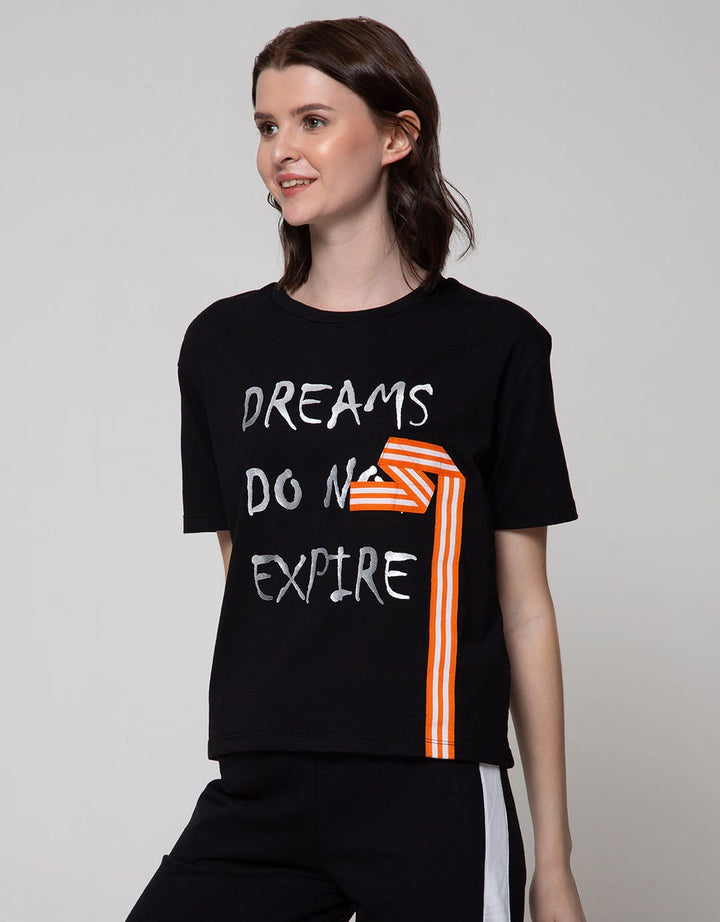 Nevada Short Sleeve T-Shirt W Tape Dreams Do Not Expire