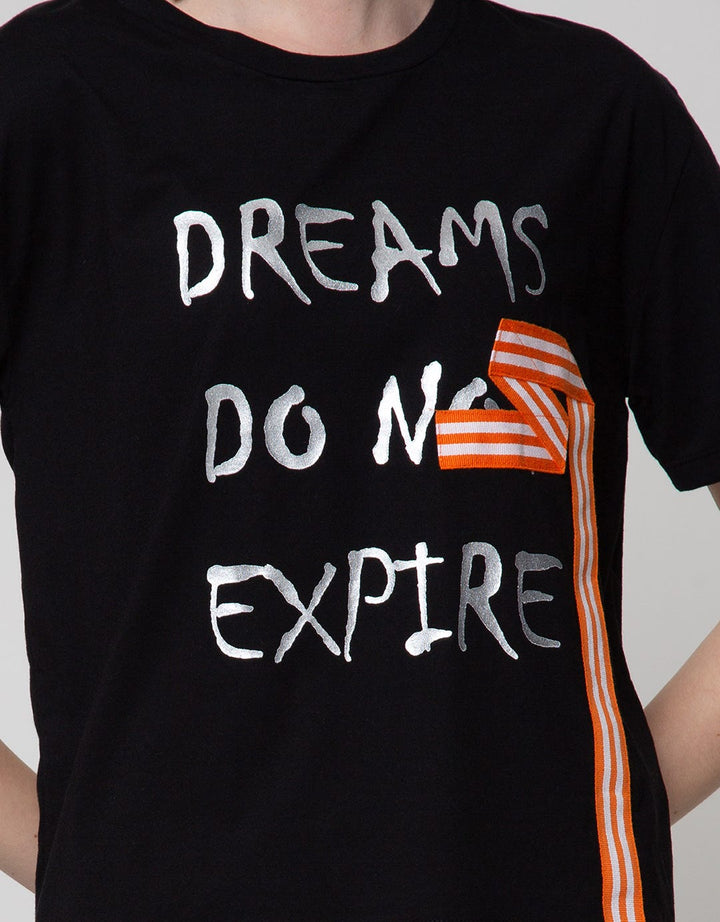 Nevada Short Sleeve T-Shirt W Tape Dreams Do Not Expire