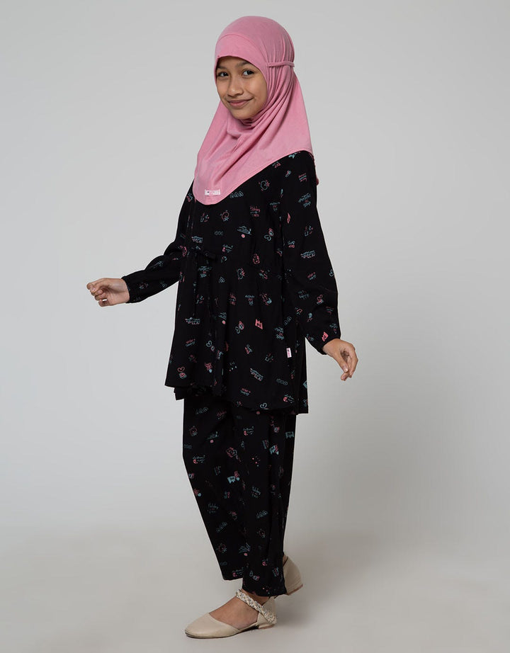 Exit Girls Nazua One Set Hijab Anak Perempuan