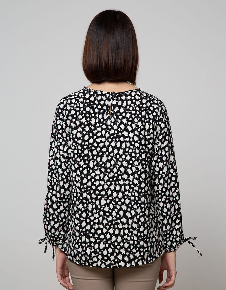 St. Yves Long Sleeve Blouse Top Animal Roll Up Sleeves