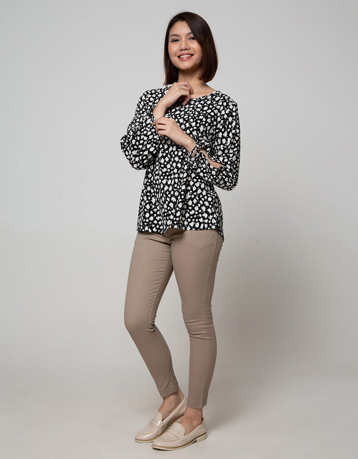 St. Yves Long Sleeve Blouse Top Animal Roll Up Sleeves