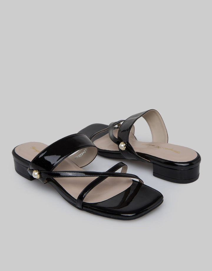 Yongki Komaladi Salsa Sandal Wanita