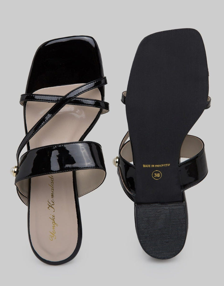 Yongki Komaladi Salsa Sandal Wanita