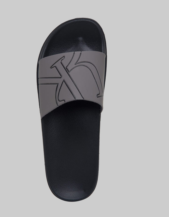 Yongki Komaladi Sandals Print Logo
