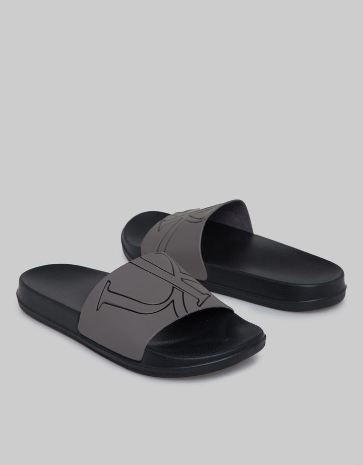 Yongki Komaladi Sandals Print Logo