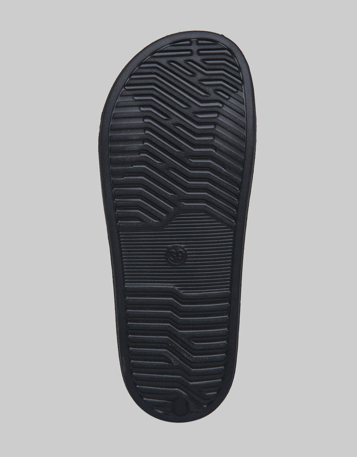 Yongki Komaladi Sandals Print Logo