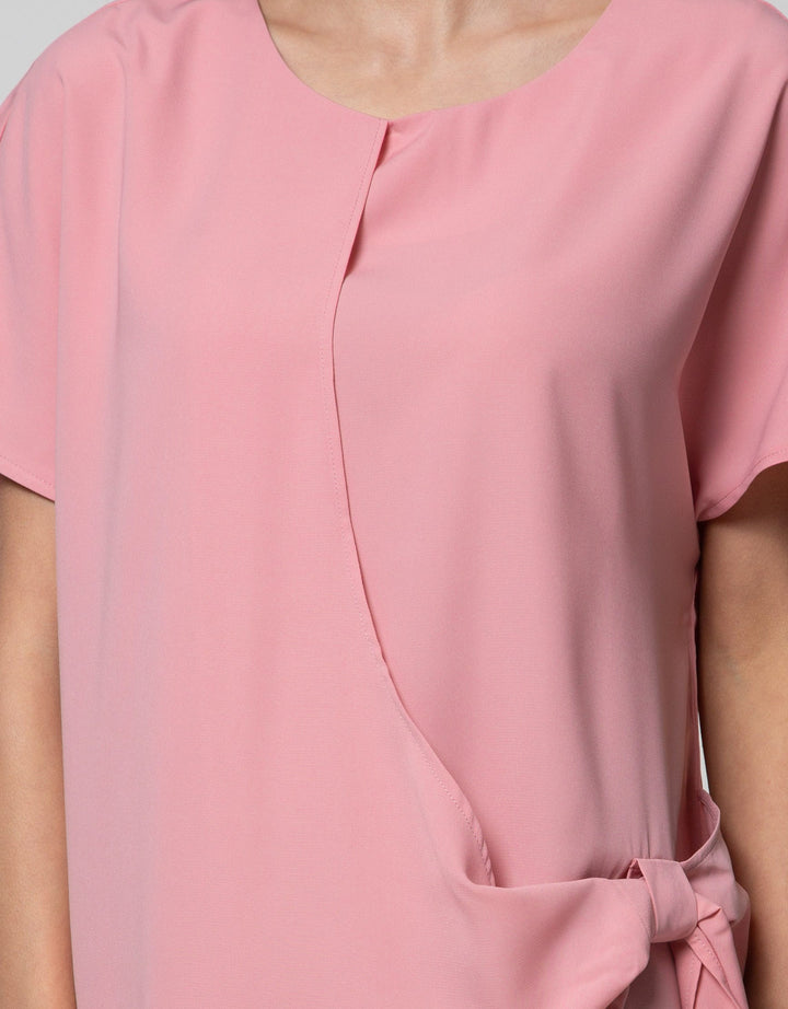 St. Yves Short Sleeve Blouse Knot