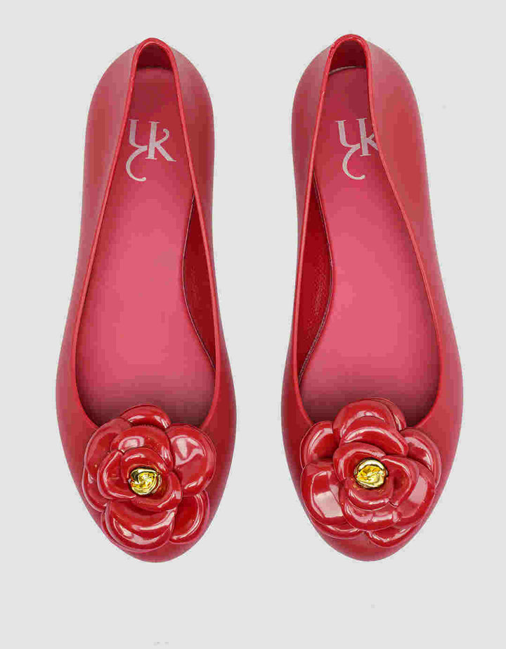 Yongki Komaladi Flower Brooch Sepatu Flat Wanita