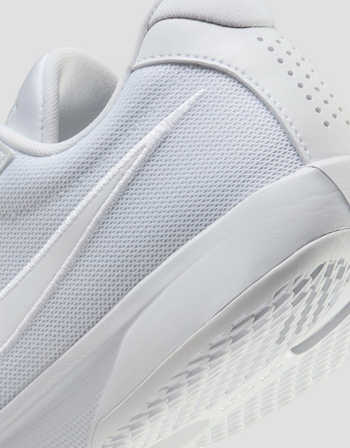 Nike Basketball G.T. Cut Academy EP FB2598-103 Sepatu Pria