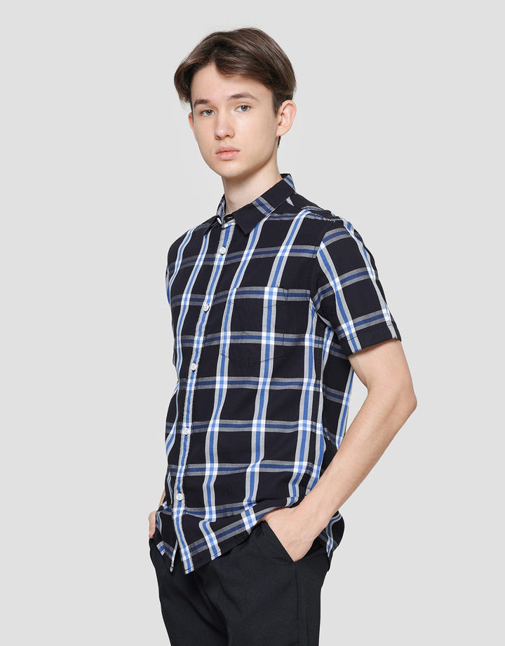 Gab's Reguler Check Motif Kemeja Lengan Pendek Pria