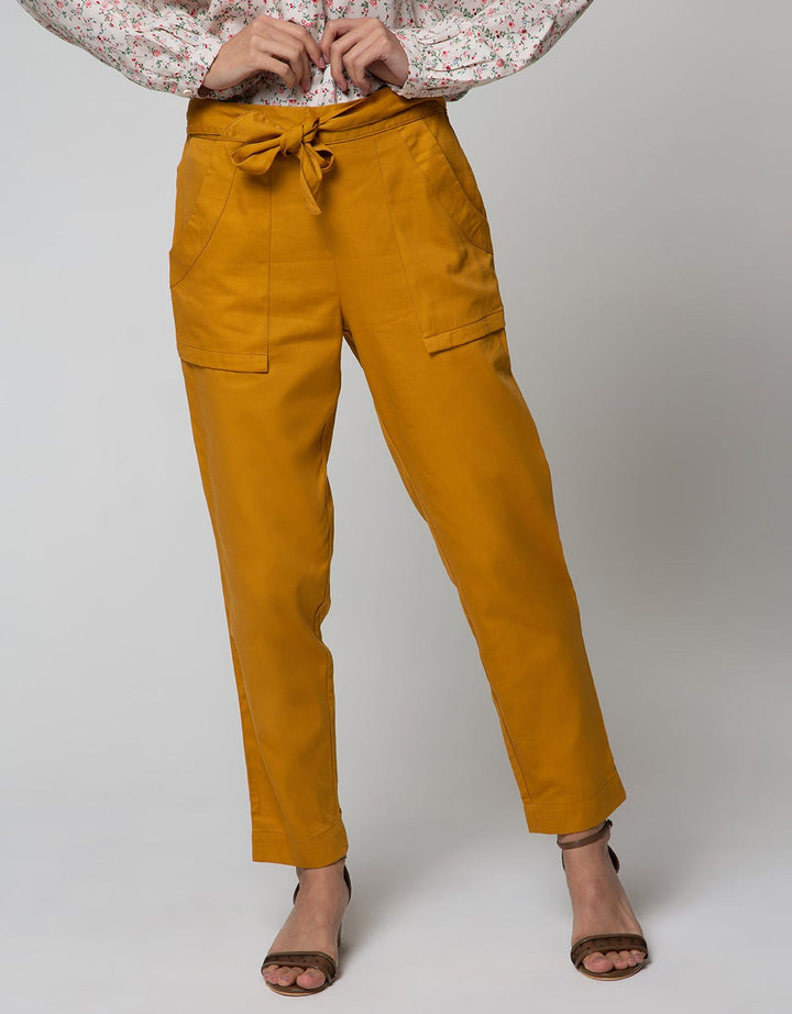 Details Long Pants With Cut Out Pocket And Belt