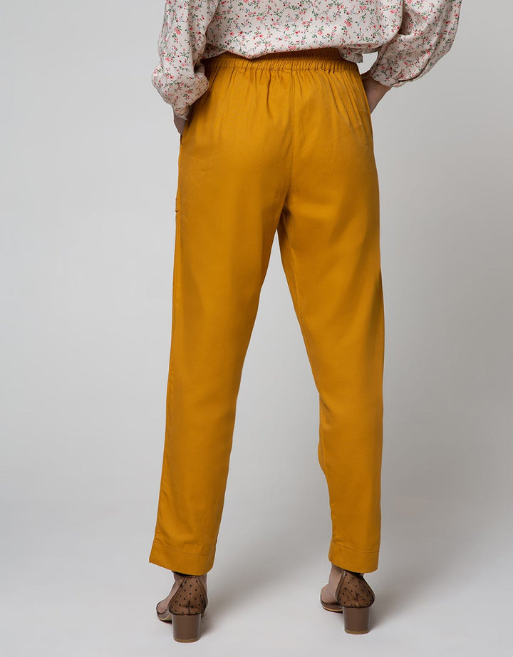 Details Long Pants With Cut Out Pocket And Belt