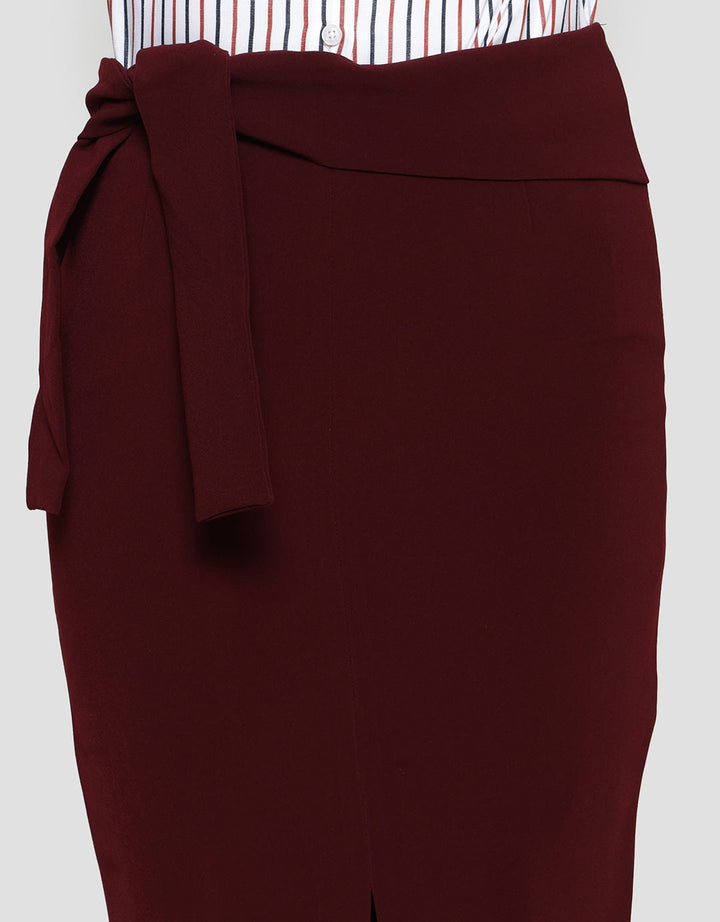 Cardinal Femme Rok Wanita