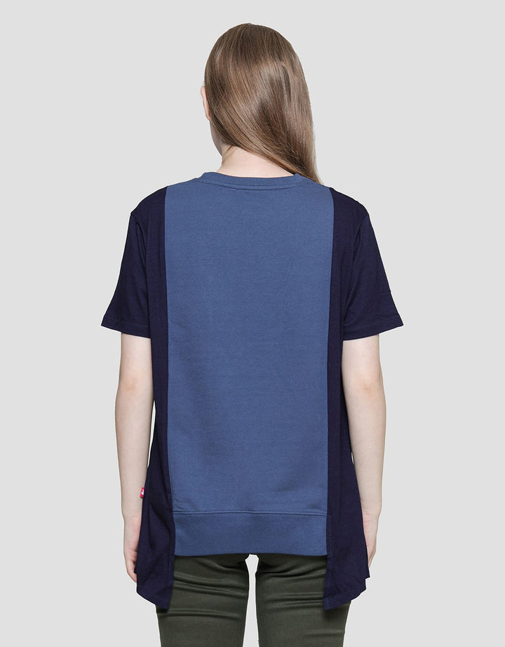 Cardinal Girl Asymetrical Logo Kaos Wanita