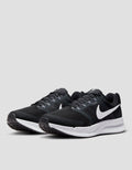 Nike Run Swift 3 Sepatu Pria