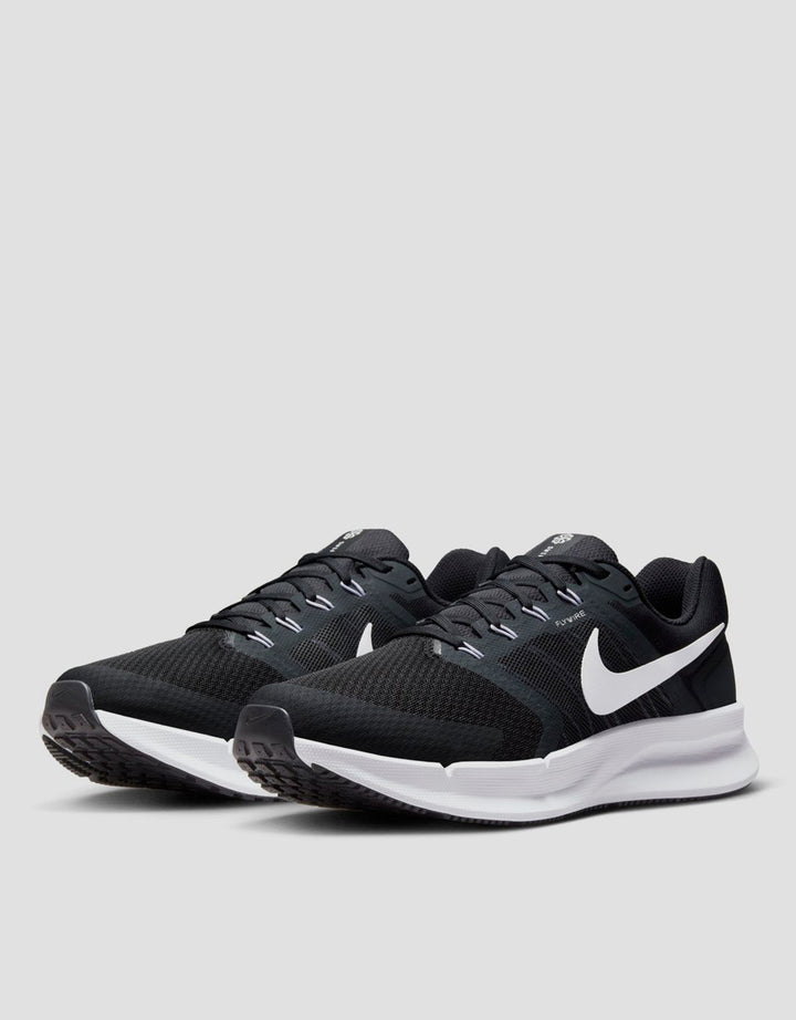 Nike Run Swift 3 Sepatu Pria