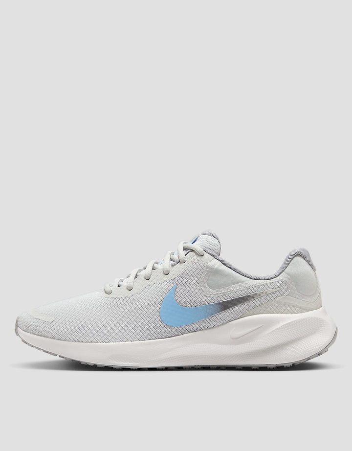 Nike Revolution 7 Sepatu Running Wanita