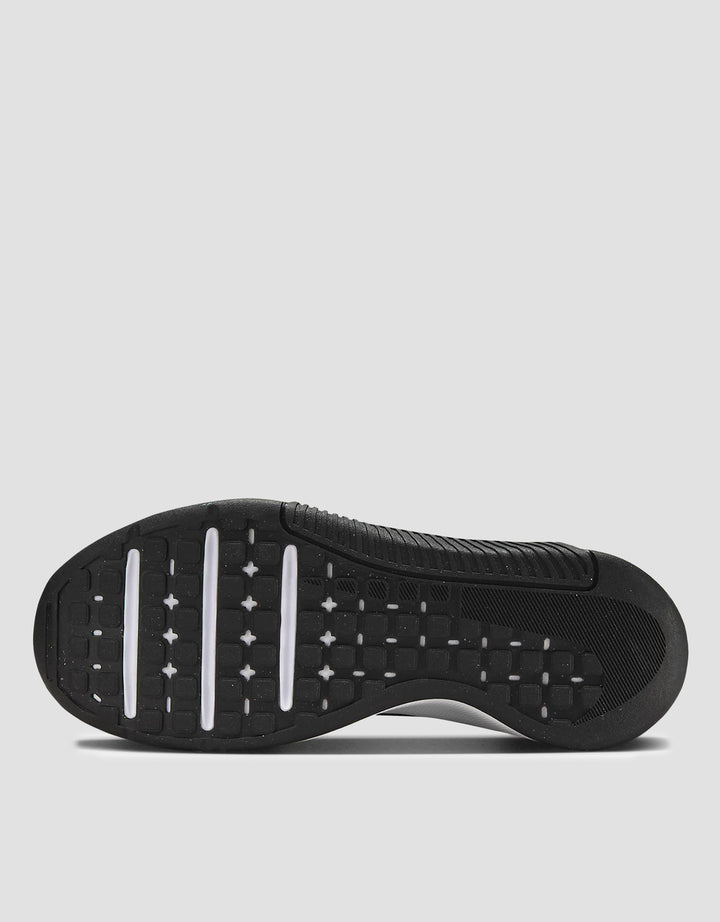 Nike MC Trainer 3 Sepatu Wanita