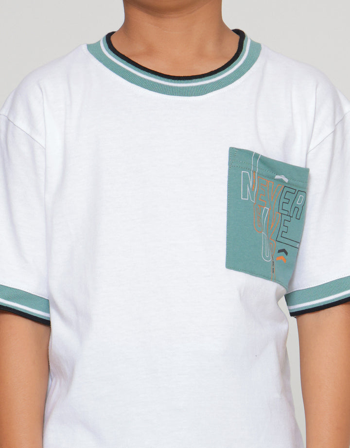 Nevada Print In Pocket Kaos Lengan Pendek Anak Laki-Laki