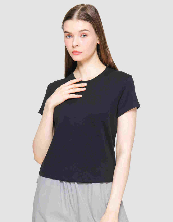 Suko Crop Round Women's Casual T-Shirt