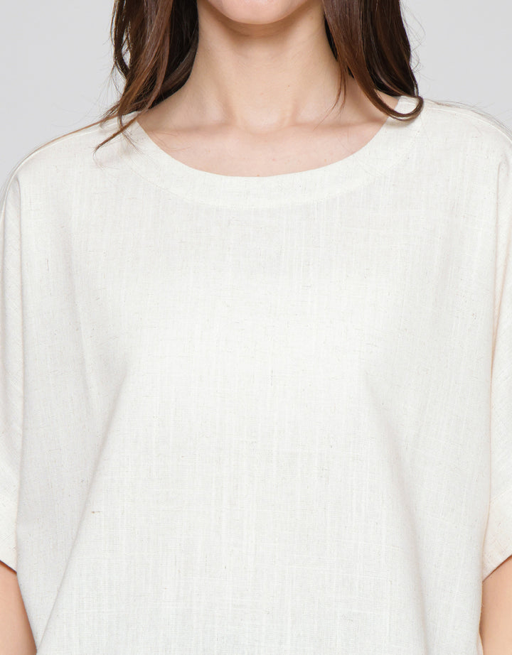 St. Yves Boxy Blouse With Side Slit Kaos Wanita