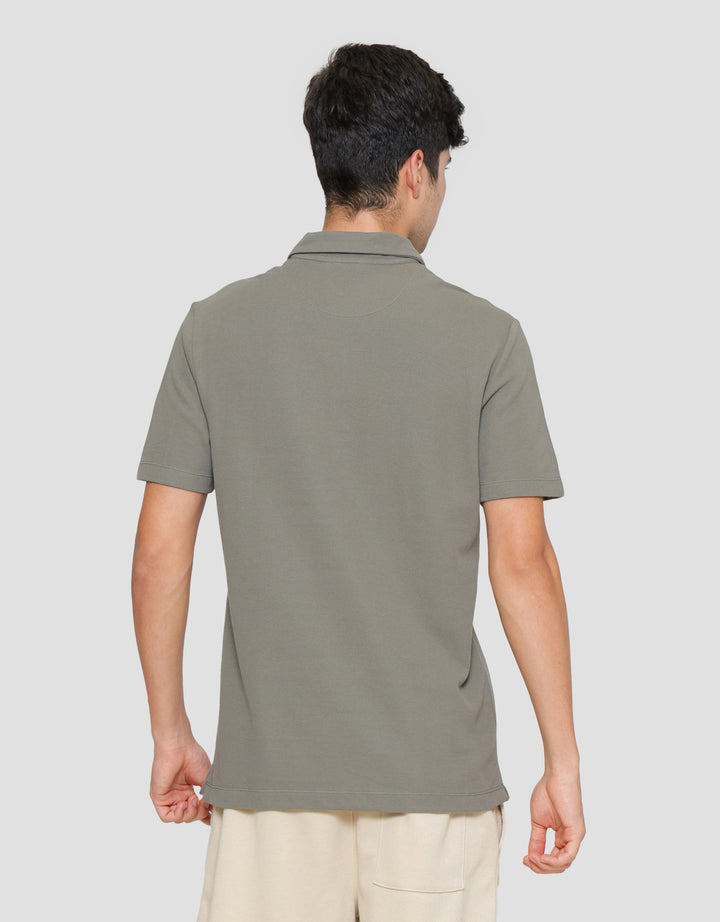 Cole Texture Baverly Fit Kaus Kerah Pria