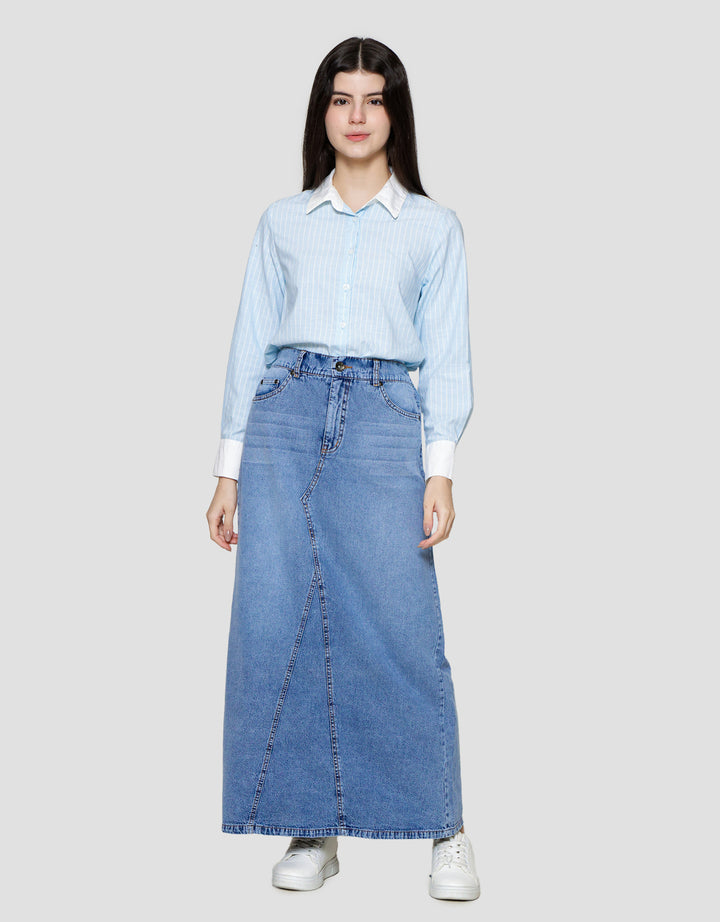 Exit Viresa Rok Wanita