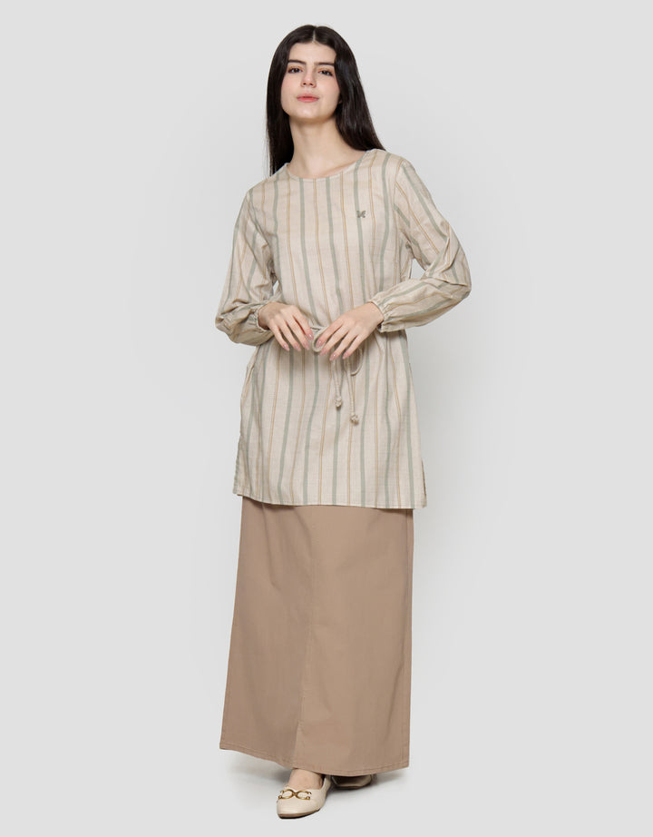 Expand Jiyeca Blouse Wanita