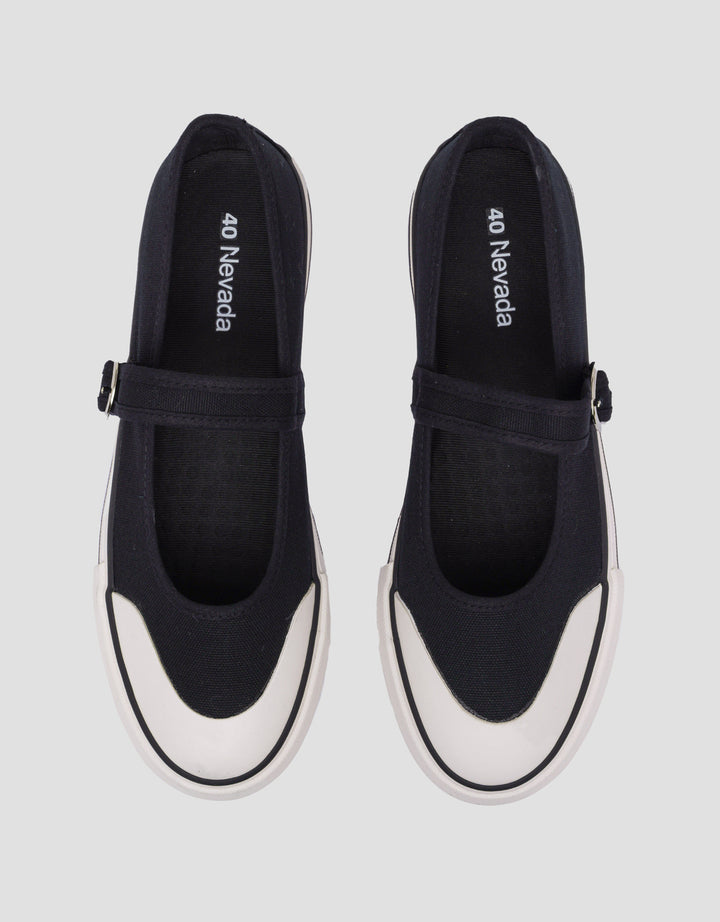 Nevada Sepatu Slip On Wanita