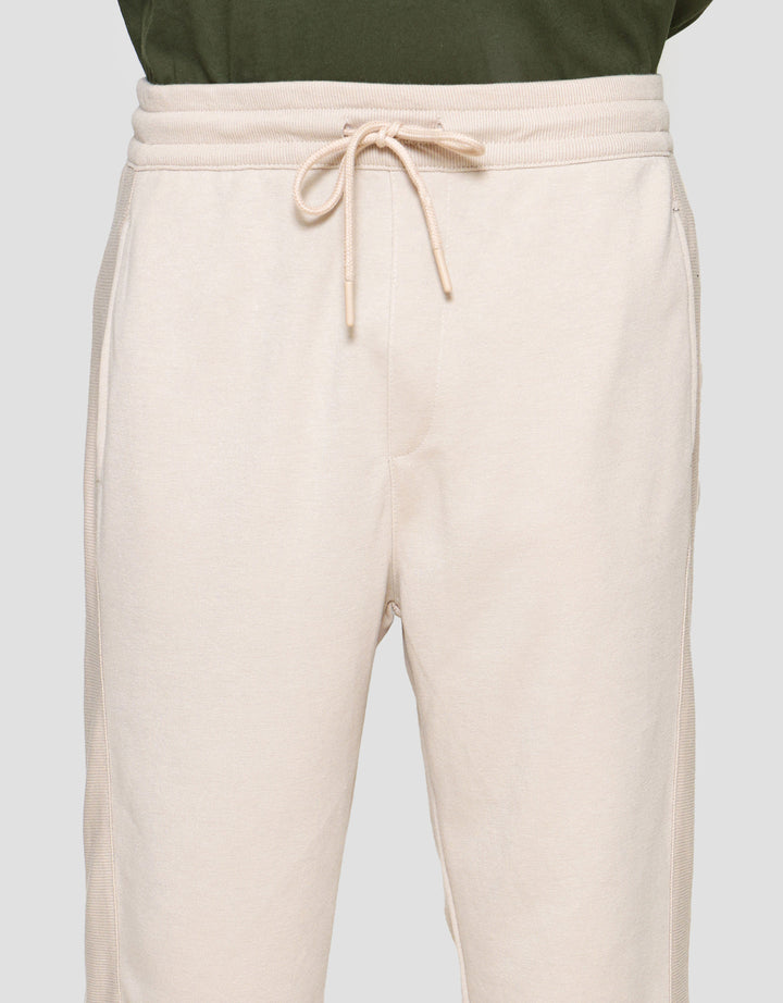 Nevada Knit Cut And Sewn With Mix Rib Celana Jogger Pria