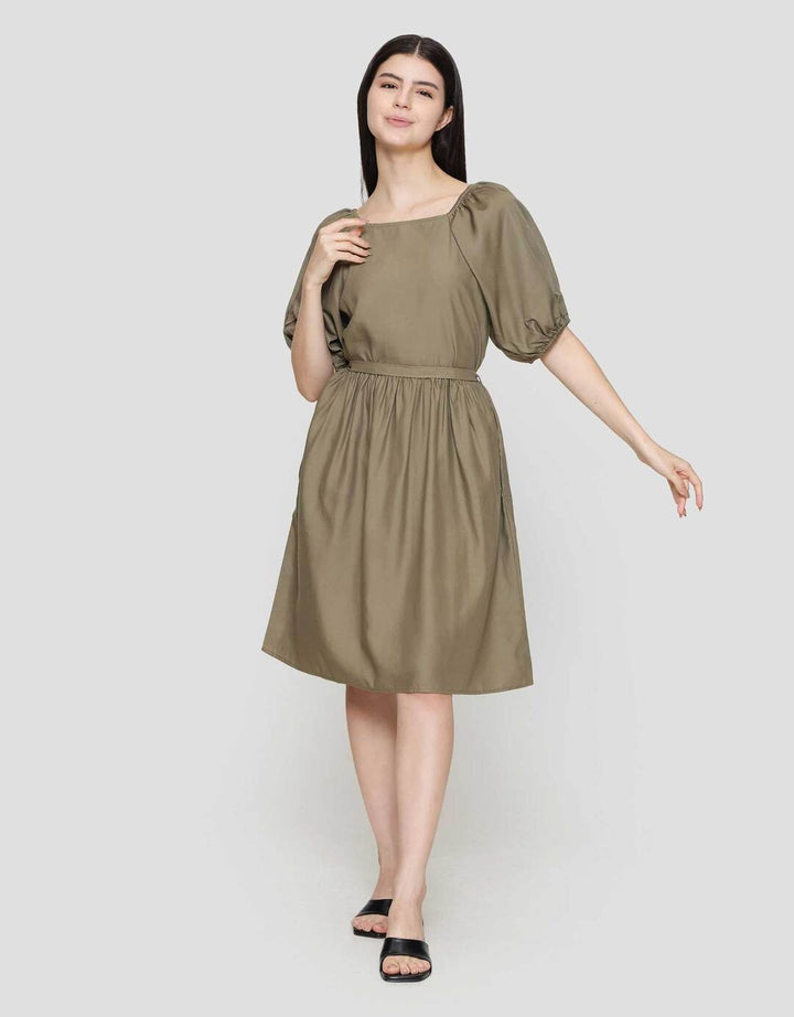 Suko Gaun Balon Kerah Kotak Lengan Pendek