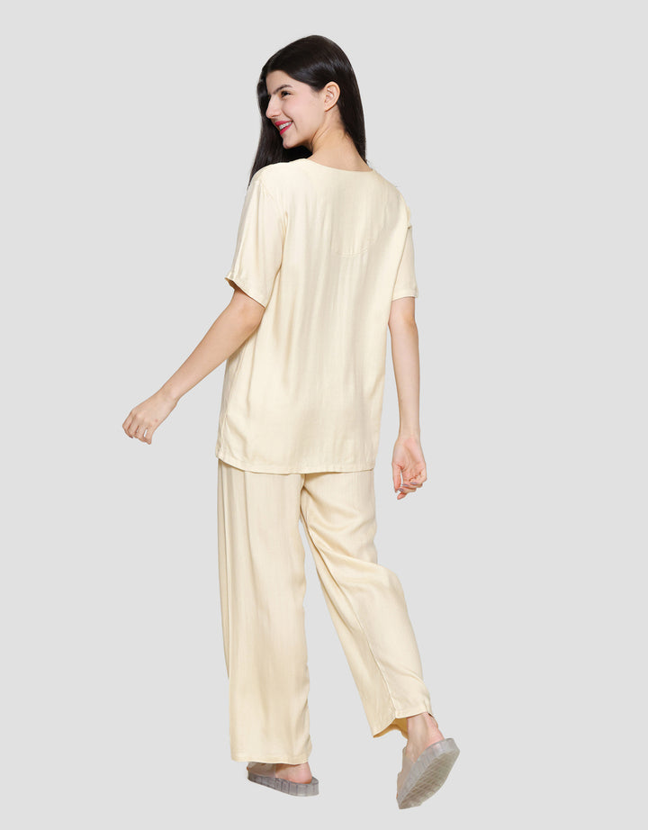 St. Yves Rayon Jeruk Setelan Piyama Wanita