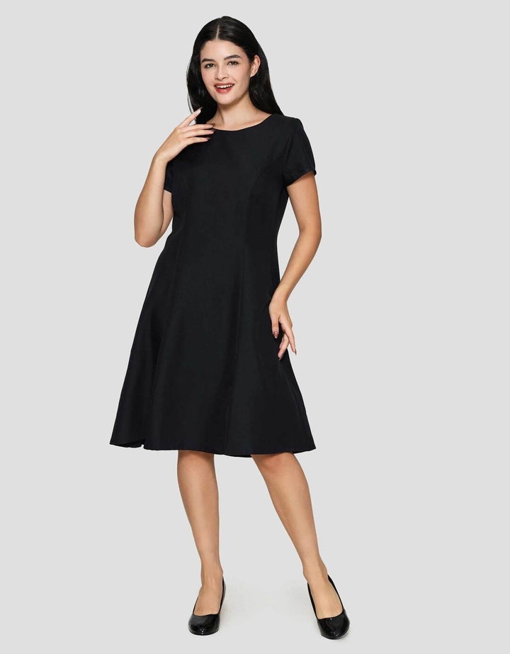 Connexion Round Neck Midi Dress Wanita