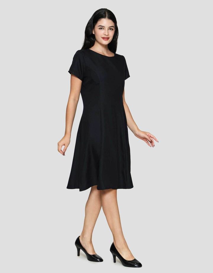 Connexion Round Neck Midi Dress Wanita