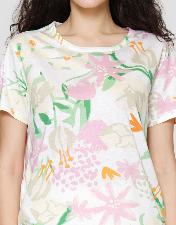Connexion Full Print Flowers Kaos Lengan Pendek Wanita