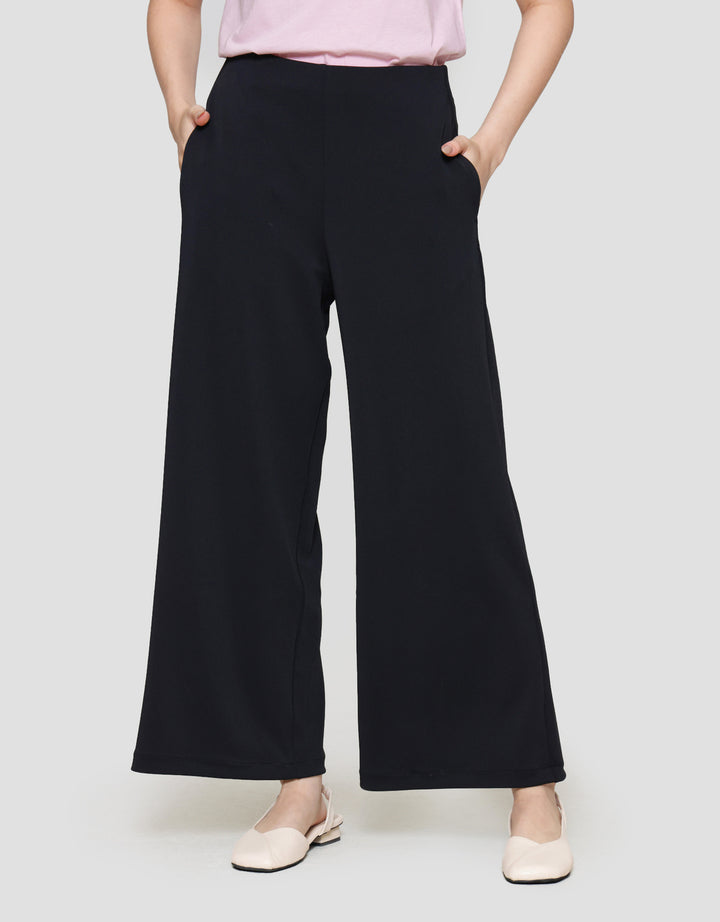 Suko Relax Knit Wide Leg Celana Panjang Wanita