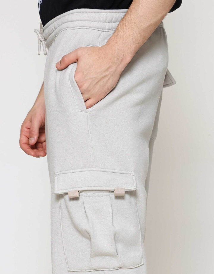 Nevada Loose With Two Cargo Pocket Celana Panjang Pria