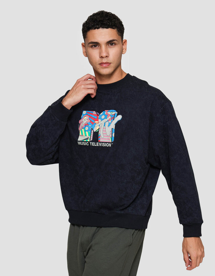 Nevada Aop Mtv Sweater Pria