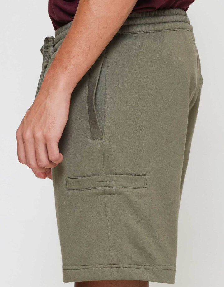 Nevada Knit Baggy Fit Horizontal Side Pocket Celana Pendek Pria