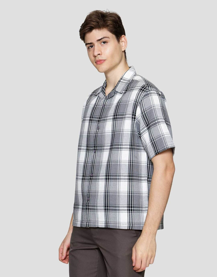 Cole Check Texture Camp Colar Kemeja Pria