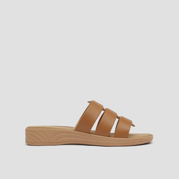 St. Yves Elegan Buckle Sandal Slipper Wanita