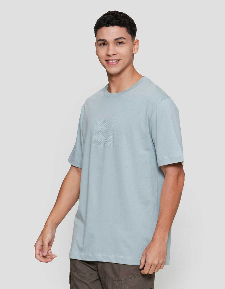 Cole Graphic Small Print Hd Diagonal Kaos Pria