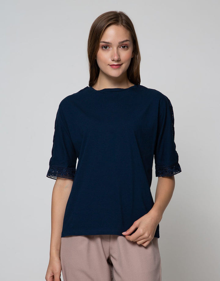 St. Yves 34 Knit Lace Shoulder T-Shirt