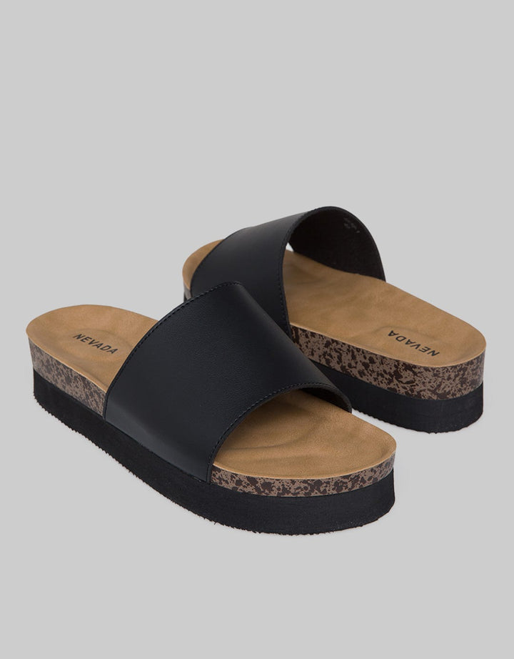 Nevada Slipper Sandals Wide Strap