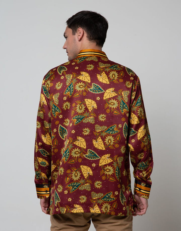 Adikusuma Men's Body Fit Shirt Batik Keladi Leaf