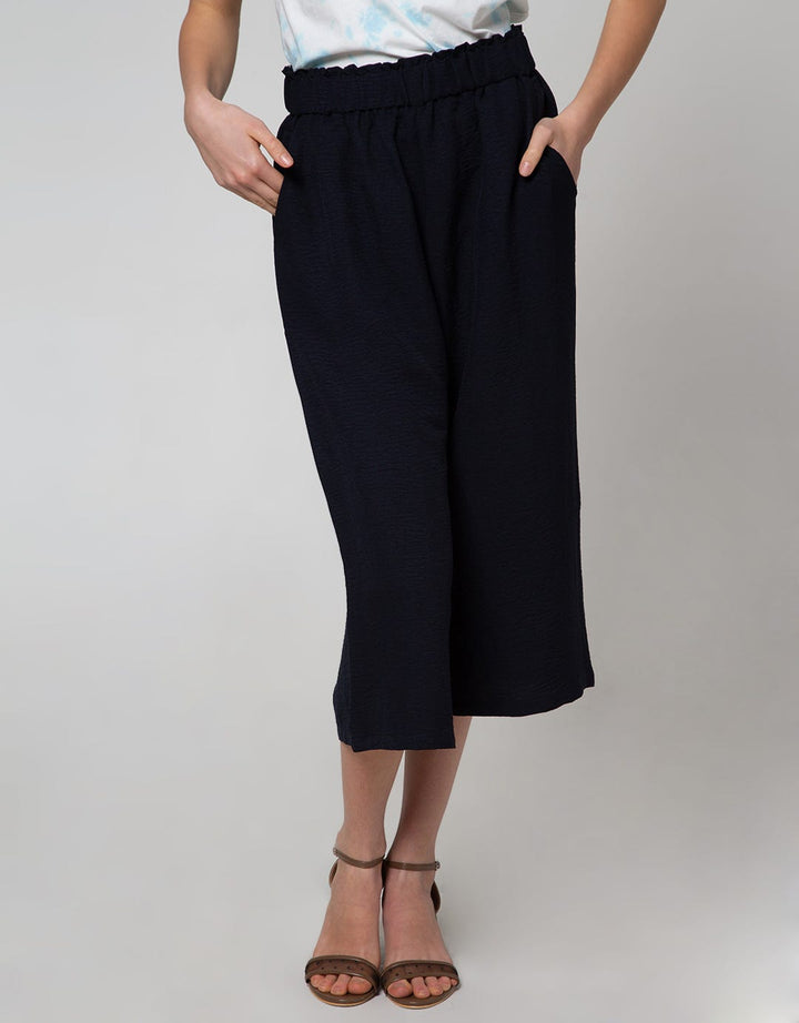 Connexion Capri Pants Airfflow Ruffle Waist