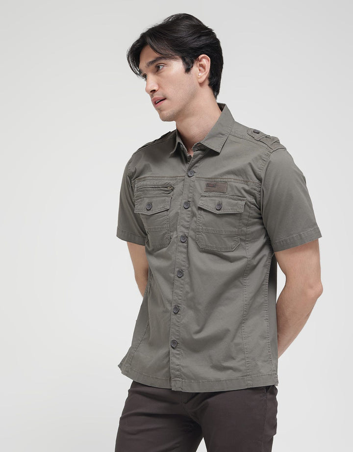 Cardinal Casual Kemeja Lengan Pendek