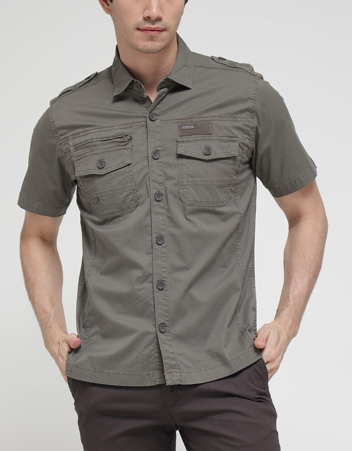 Cardinal Casual Kemeja Lengan Pendek