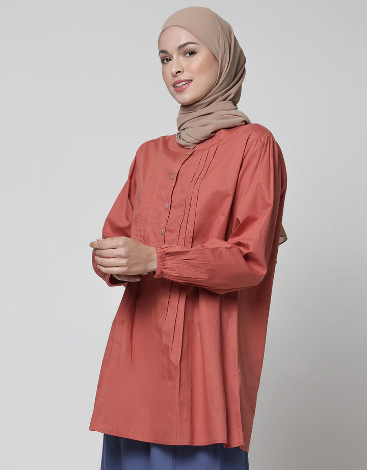 Annisa Pintuck Ruffle Kemeja Wanita